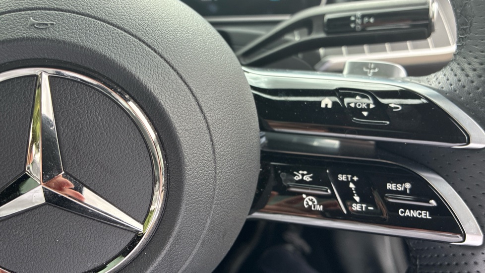 Mercedes-Benz Cle 300 4Matic AMG Line Premium + 2dr 9G-Tronic Petrol Coupe - Image 22