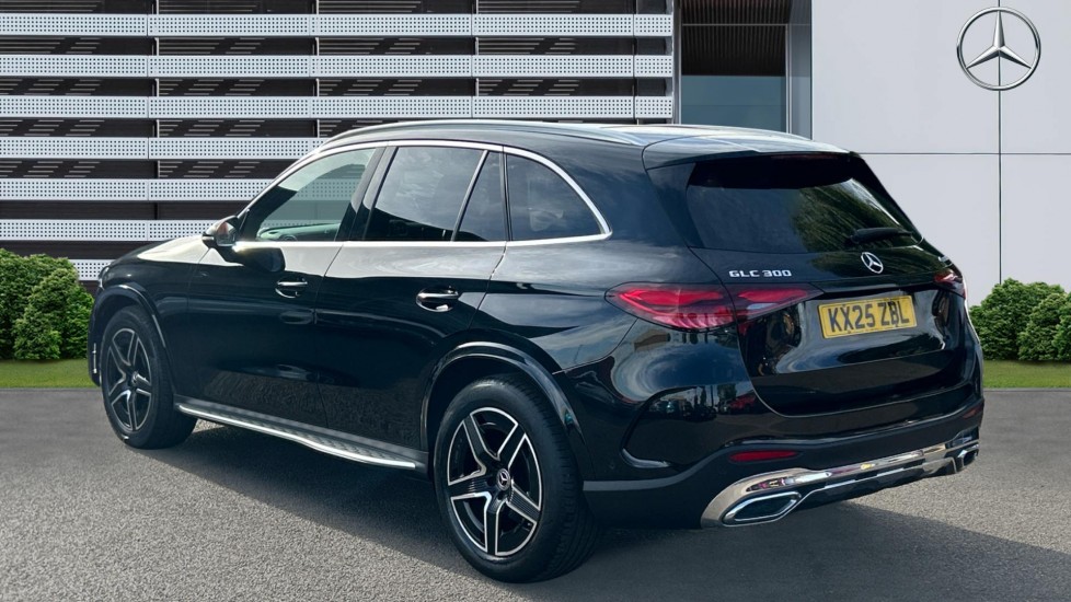 Mercedes-Benz GLC 300 4Matic AMG Line 5dr 9G-Tronic Petrol Estate - Image 2
