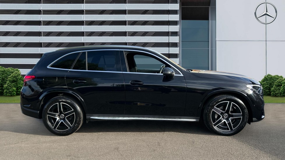 Mercedes-Benz GLC 300 4Matic AMG Line 5dr 9G-Tronic Petrol Estate - Image 5