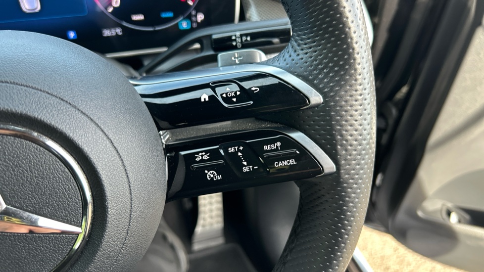 Mercedes-Benz GLC 300 4Matic AMG Line 5dr 9G-Tronic Petrol Estate - Image 29