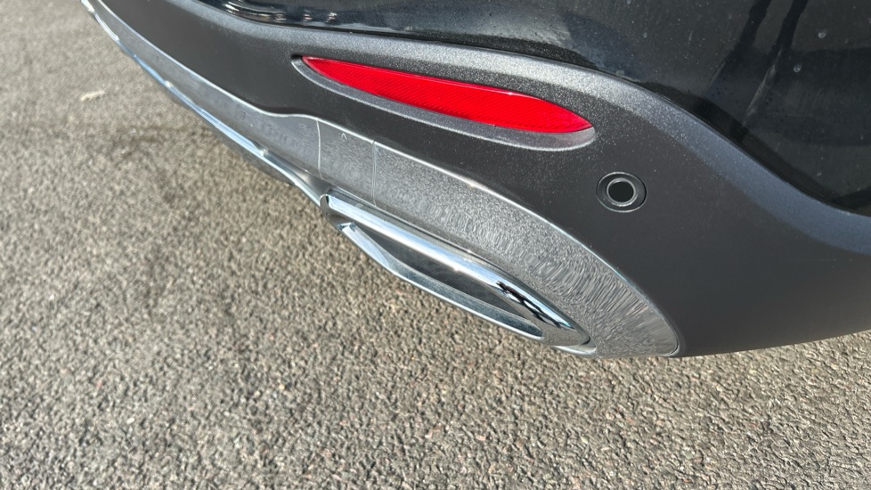 Mercedes-Benz GLC 300 4Matic AMG Line 5dr 9G-Tronic Petrol Estate - Image 35