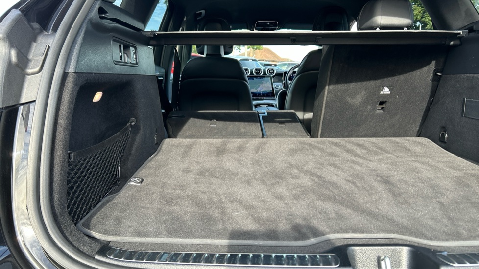 Mercedes-Benz GLC 300 4Matic AMG Line 5dr 9G-Tronic Petrol Estate - Image 40