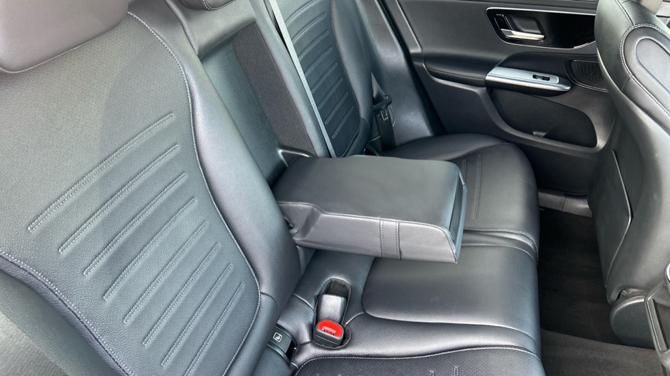 Mercedes-Benz GLC 300 4Matic AMG Line 5dr 9G-Tronic Petrol Estate - Image 44