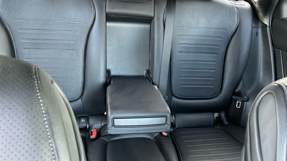 Mercedes-Benz GLC 300 4Matic AMG Line 5dr 9G-Tronic Petrol Estate - Image 45