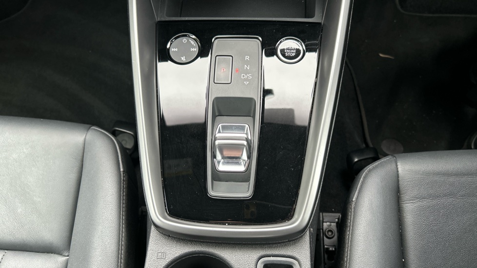Audi A3 30 TFSI Sport 5dr S Tronic Petrol Hatchback - Image 26
