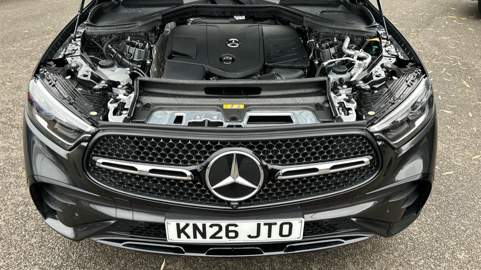 Mercedes-Benz GLC 300e 4Matic AMG Line Prem Plus 5dr 9G-Tronic Estate - Image 8