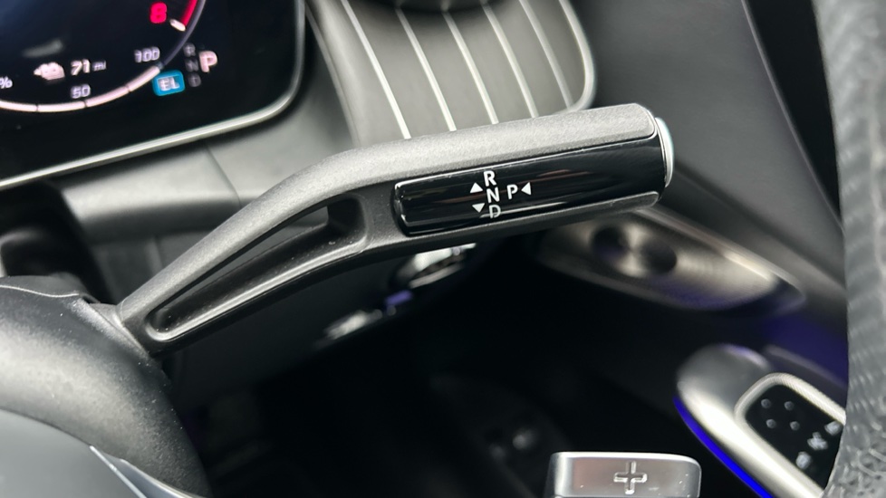 Mercedes-Benz GLC 300e 4Matic AMG Line Prem Plus 5dr 9G-Tronic Estate - Image 13