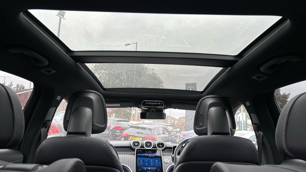 Mercedes-Benz GLC 300e 4Matic AMG Line Prem Plus 5dr 9G-Tronic Estate - Image 52