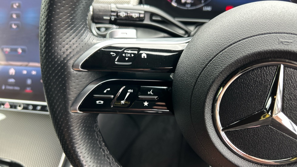 Mercedes-Benz GLC 300 4Matic AMG Line 5dr 9G-Tronic Petrol Estate - Image 30