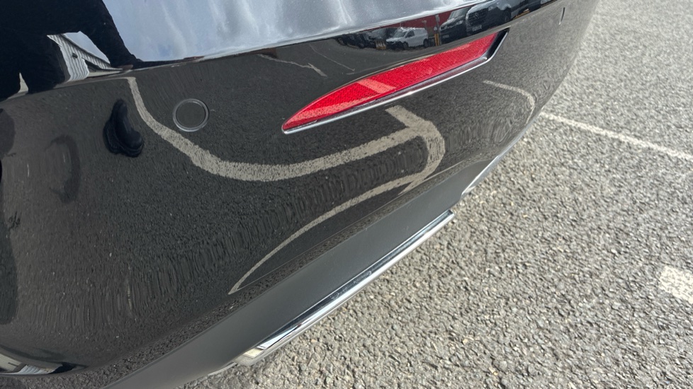 Mercedes-Benz A-Class A200 AMG Line Executive 5dr Auto Petrol Hatchback - Image 36