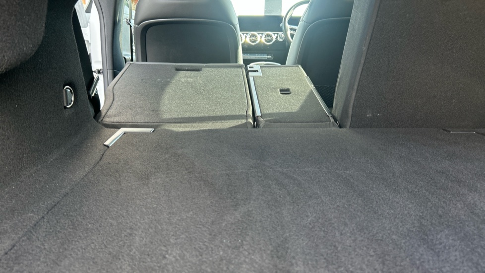 Mercedes-Benz CLA 180 AMG Line Premium Plus 4dr Tip Auto Petrol Saloon - Image 36