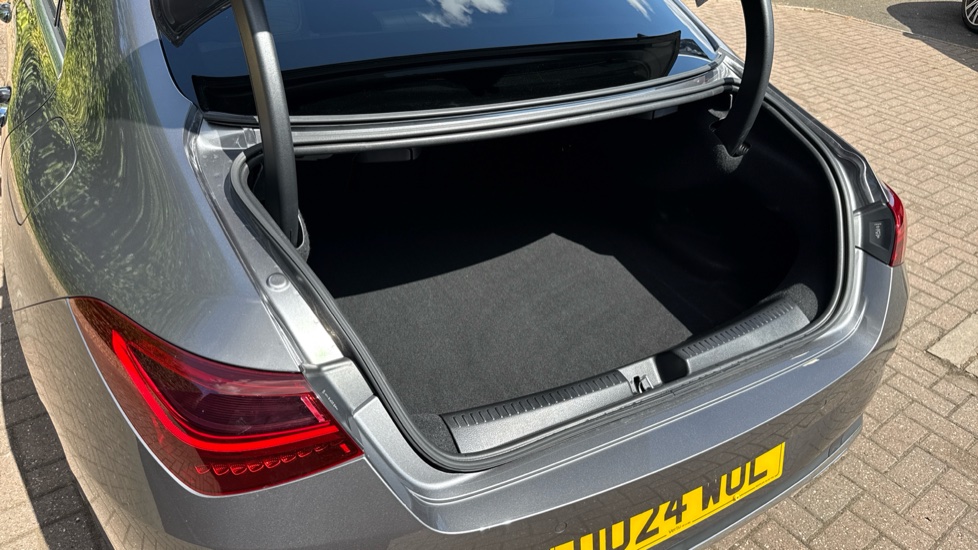 Mercedes-Benz CLA 180 AMG Line Executive 4dr Tip Auto Petrol Saloon - Image 27