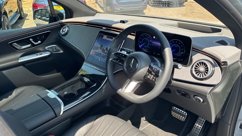 Mercedes-Benz Eqe 350+ 215kW AMG Line Night Ed Prem+ 96kWh 5dr Auto Electric Estate - Image 11