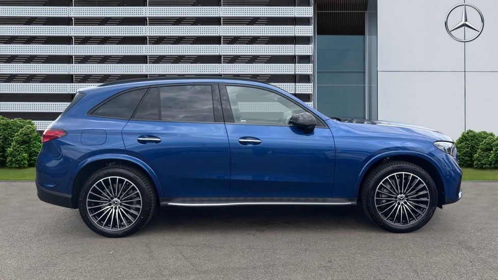 Mercedes-Benz GLC 300de 4Matic AMG Line Premium + 5dr 9G-Tronic Estate - Image 5