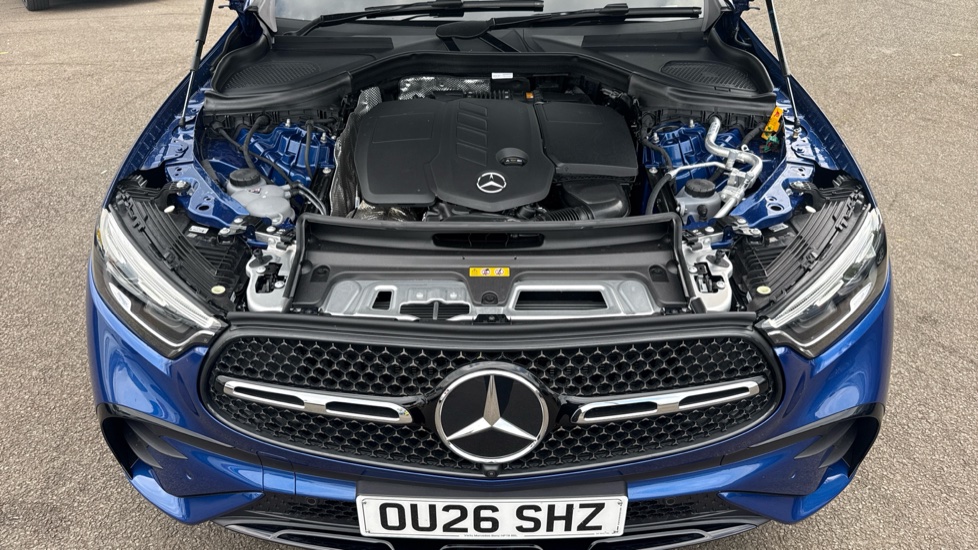 Mercedes-Benz GLC 300de 4Matic AMG Line Premium + 5dr 9G-Tronic Estate - Image 8