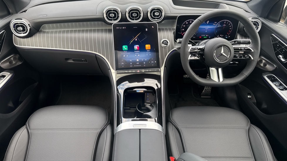 Mercedes-Benz GLC 300de 4Matic AMG Line Premium + 5dr 9G-Tronic Estate - Image 10