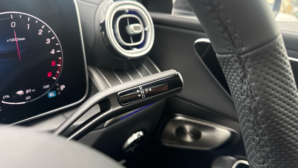 Mercedes-Benz GLC 300de 4Matic AMG Line Premium + 5dr 9G-Tronic Estate - Image 13
