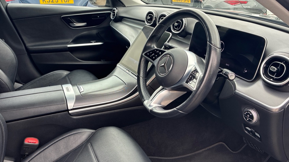 Mercedes-Benz C-Class C200 Sport 4dr 9G-Tronic Petrol Saloon - Image 11