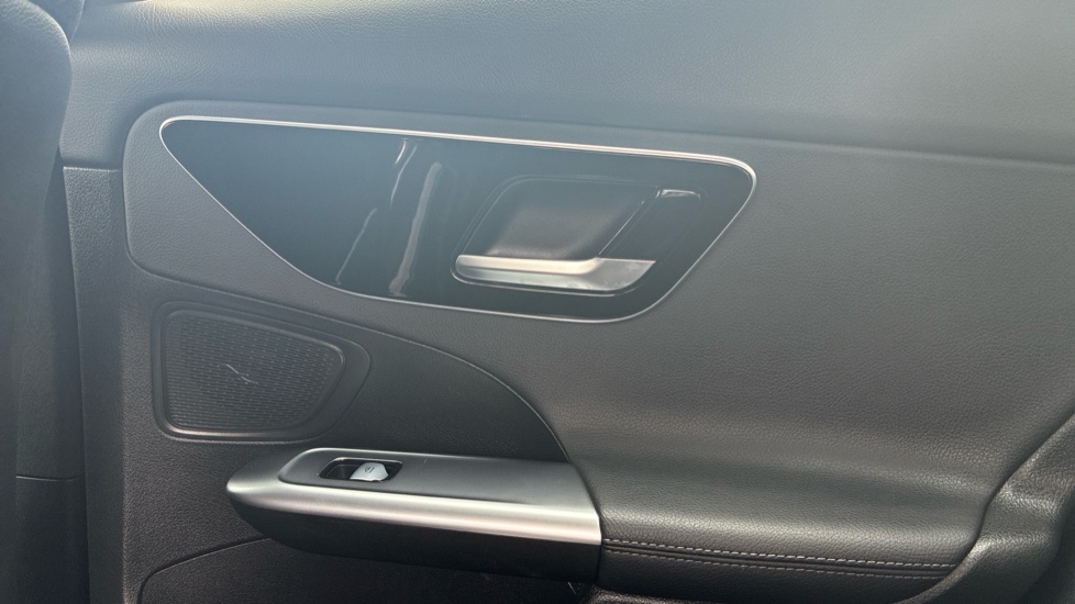 Mercedes-Benz C-Class C200 Sport 4dr 9G-Tronic Petrol Saloon - Image 22
