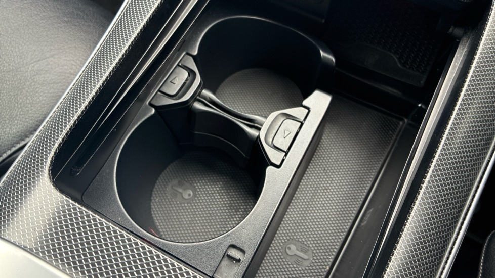 Mercedes-Benz C-Class C200 Sport 4dr 9G-Tronic Petrol Saloon - Image 35