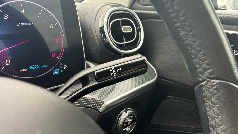 Mercedes-Benz C-Class C200 Sport 4dr 9G-Tronic Petrol Saloon - Image 38