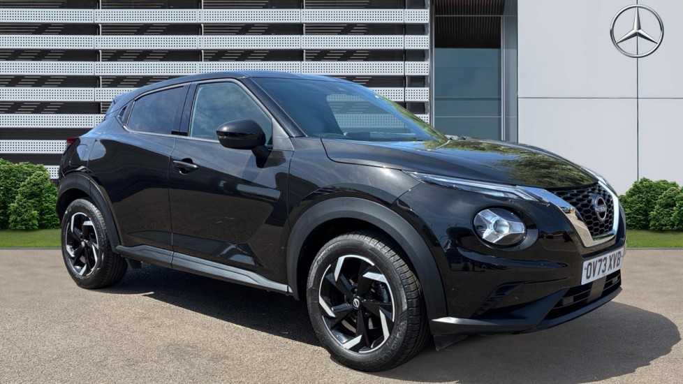 Nissan Juke 1.0 DiG-T 114 N-Connecta 5dr DCT Petrol Hatchback - Image 1