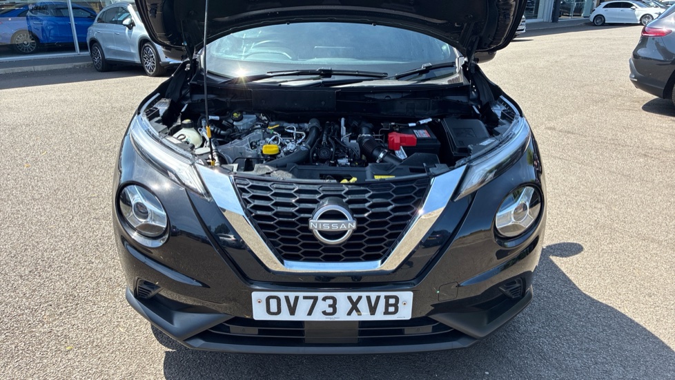 Nissan Juke 1.0 DiG-T 114 N-Connecta 5dr DCT Petrol Hatchback - Image 8