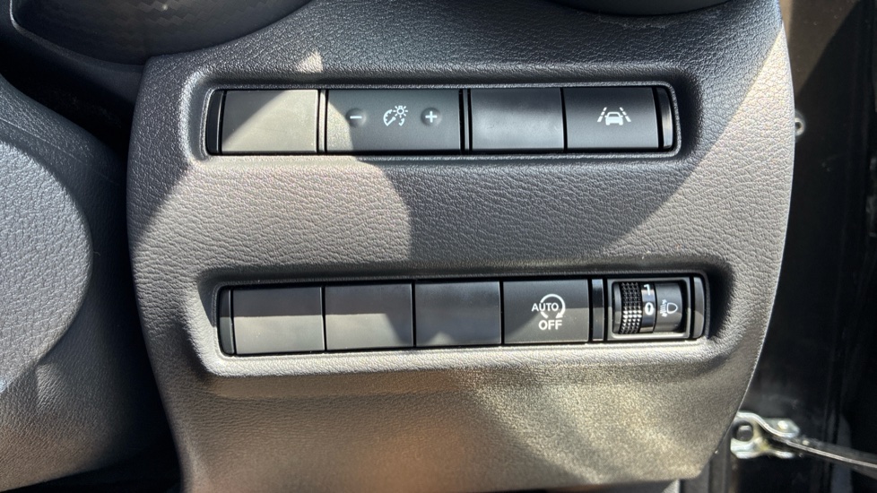Nissan Juke 1.0 DiG-T 114 N-Connecta 5dr DCT Petrol Hatchback - Image 29