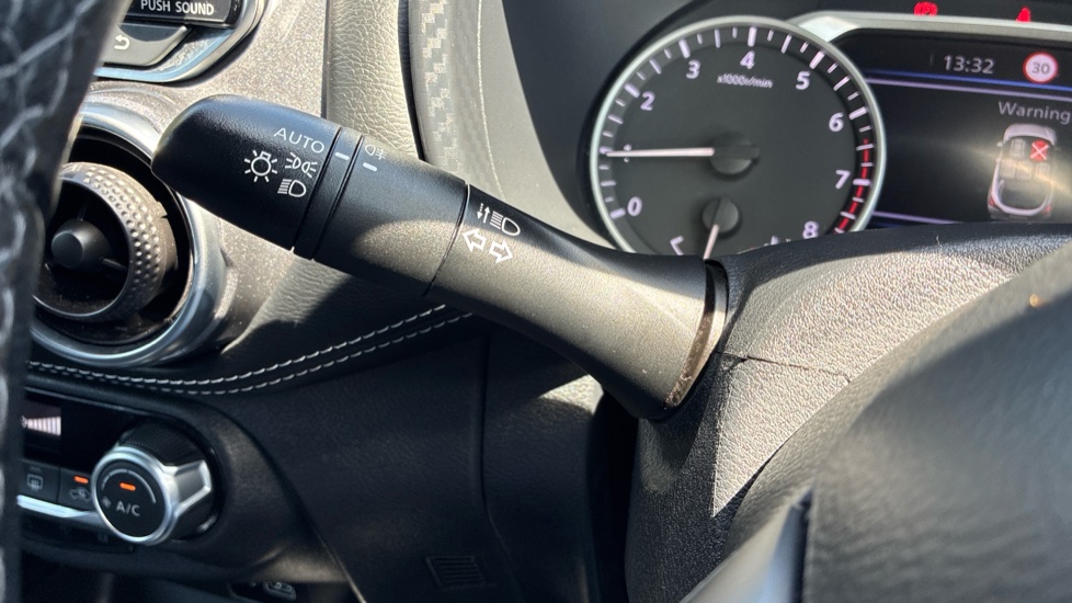 Nissan Juke 1.0 DiG-T 114 N-Connecta 5dr DCT Petrol Hatchback - Image 33