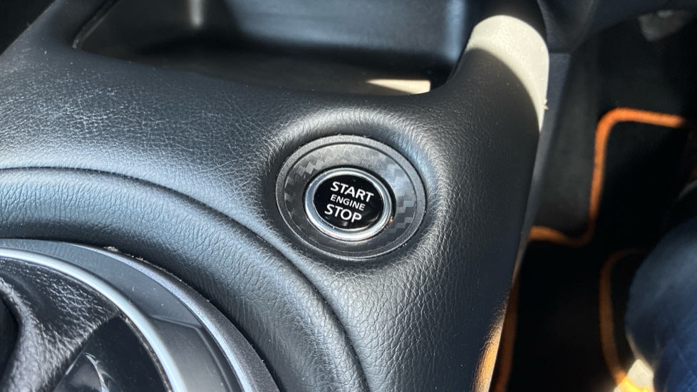 Nissan Juke 1.0 DiG-T 114 N-Connecta 5dr DCT Petrol Hatchback - Image 35