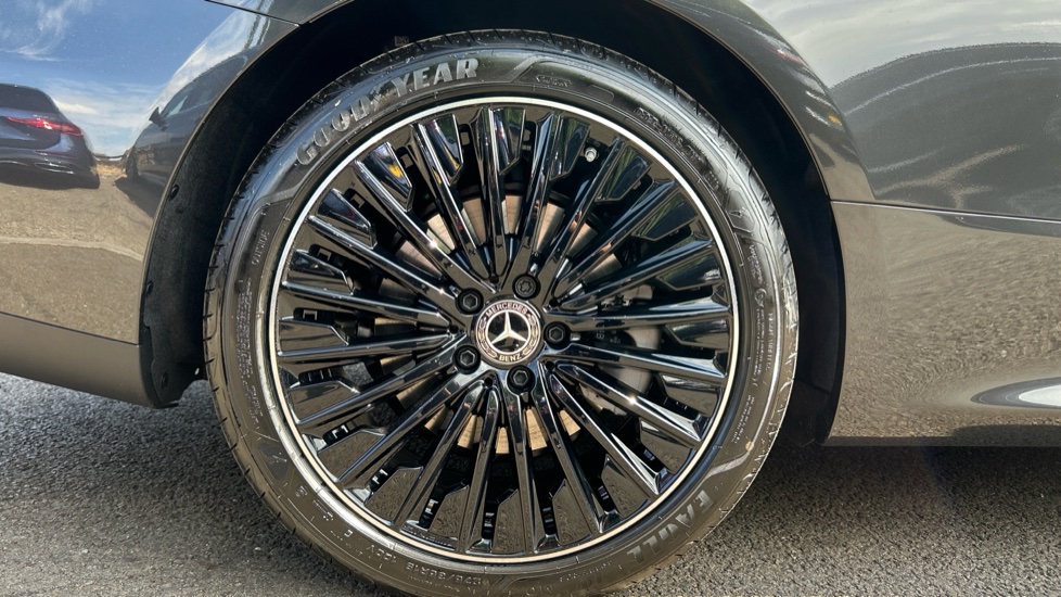 Mercedes-Benz Cle 300e Premier Edition 2dr 9G-Tronic Coupe - Image 7