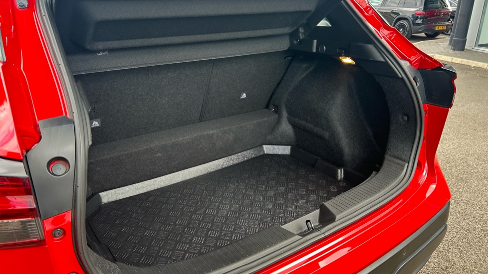 Nissan Qashqai 1.3 DiG-T MH 158 Acenta Premium 5dr Xtronic Petrol Hatchback - Image 37