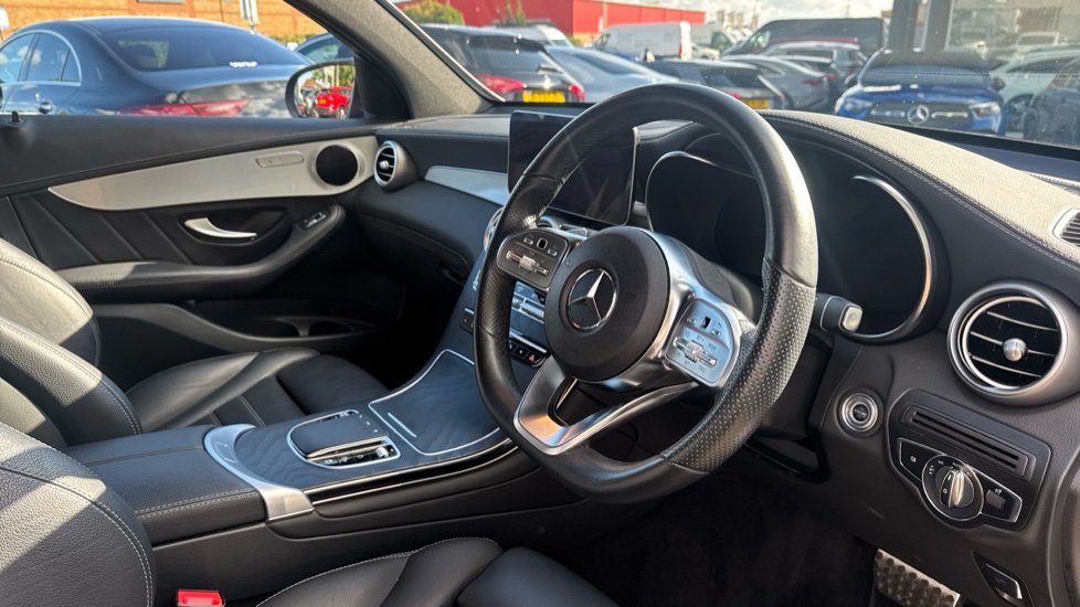 Mercedes-Benz GLC Coupe GLC 300d 4Matic AMG Line Premium 5dr 9G-Tronic Diesel Estate - Image 11