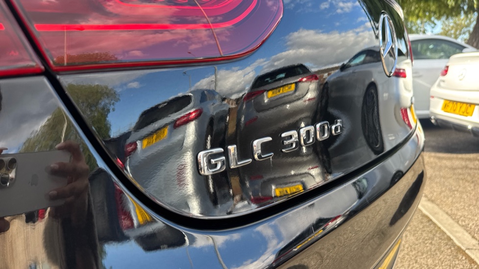Mercedes-Benz GLC Coupe GLC 300d 4Matic AMG Line Premium 5dr 9G-Tronic Diesel Estate - Image 23