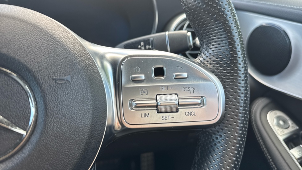 Mercedes-Benz GLC Coupe GLC 300d 4Matic AMG Line Premium 5dr 9G-Tronic Diesel Estate - Image 31
