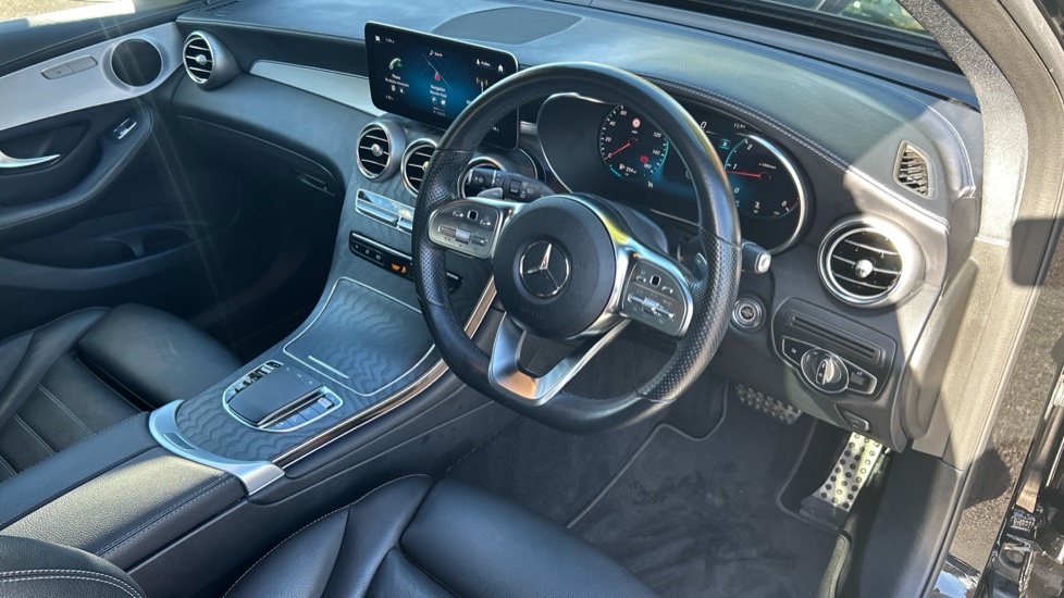 Mercedes-Benz GLC 220d 4Matic AMG Line Premium 5dr 9G-Tronic Diesel Estate - Image 11
