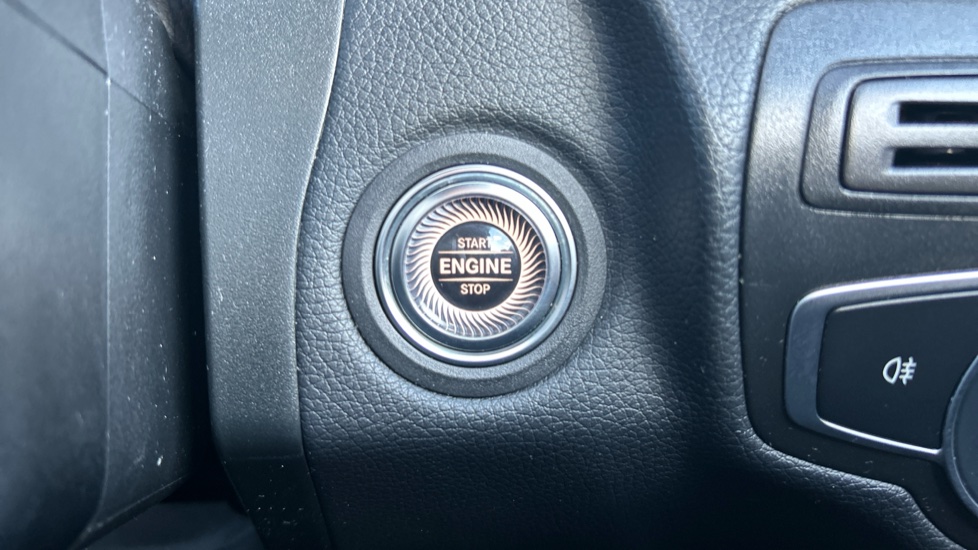 Mercedes-Benz GLC 220d 4Matic AMG Line Premium 5dr 9G-Tronic Diesel Estate - Image 30