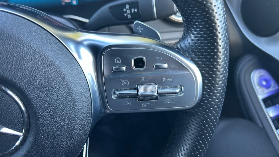 Mercedes-Benz GLC 220d 4Matic AMG Line Premium 5dr 9G-Tronic Diesel Estate - Image 33