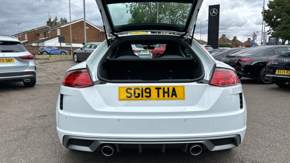 Audi TT 40 TFSI S Line 2dr S Tronic Petrol Coupe - Image 4