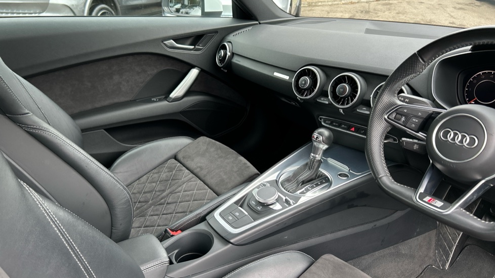Audi TT 40 TFSI S Line 2dr S Tronic Petrol Coupe - Image 14