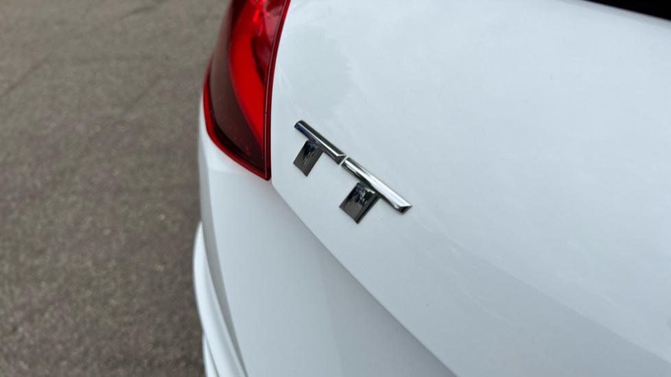 Audi TT 40 TFSI S Line 2dr S Tronic Petrol Coupe - Image 23