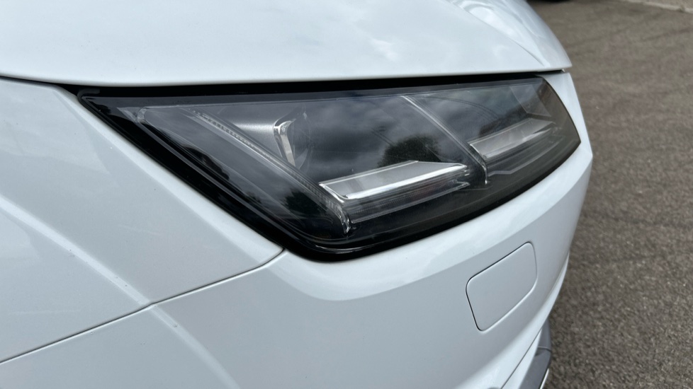 Audi TT 40 TFSI S Line 2dr S Tronic Petrol Coupe - Image 26