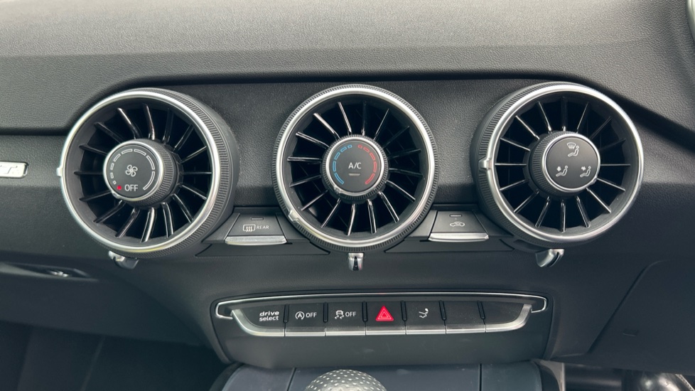 Audi TT 40 TFSI S Line 2dr S Tronic Petrol Coupe - Image 31
