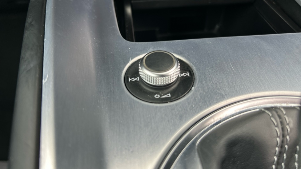 Audi TT 40 TFSI S Line 2dr S Tronic Petrol Coupe - Image 41