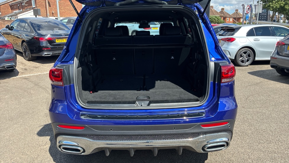 Mercedes-Benz GLB 200 AMG Line Executive 5dr 7G-Tronic Petrol Estate - Image 4