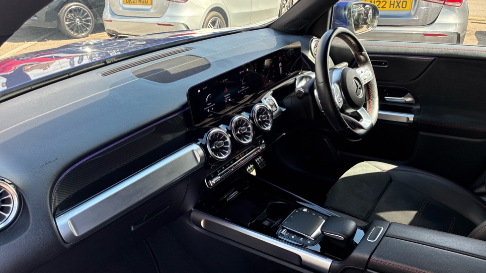 Mercedes-Benz GLB 200 AMG Line Executive 5dr 7G-Tronic Petrol Estate - Image 9