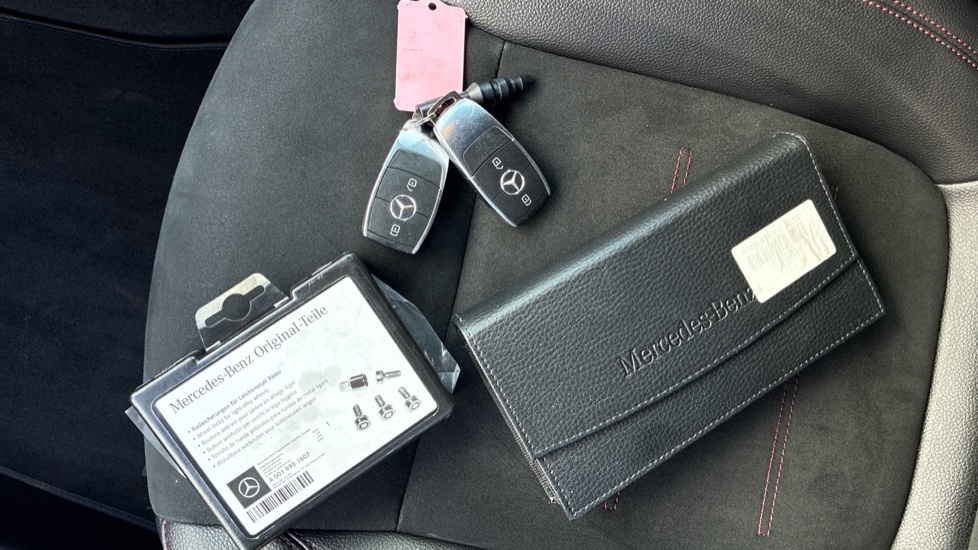 Mercedes-Benz GLB 200 AMG Line Executive 5dr 7G-Tronic Petrol Estate - Image 19