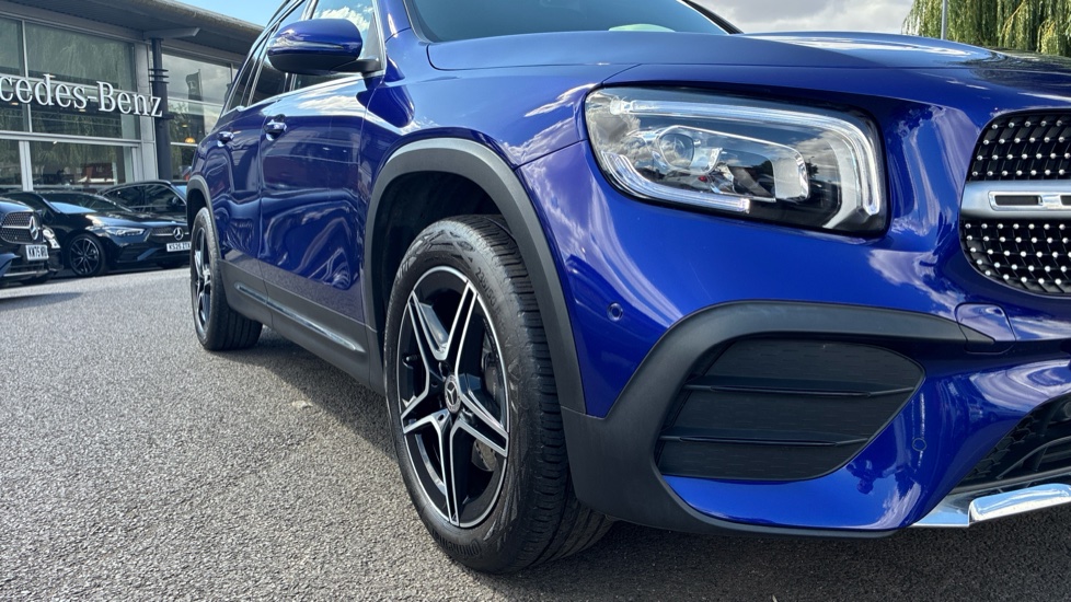 Mercedes-Benz GLB 200 AMG Line Executive 5dr 7G-Tronic Petrol Estate - Image 22