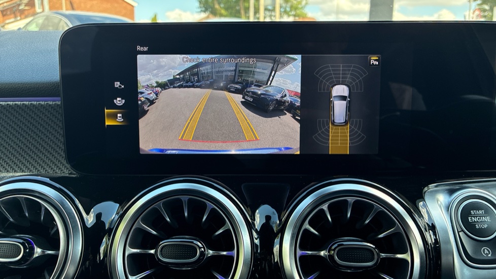Mercedes-Benz GLB 200 AMG Line Executive 5dr 7G-Tronic Petrol Estate - Image 42