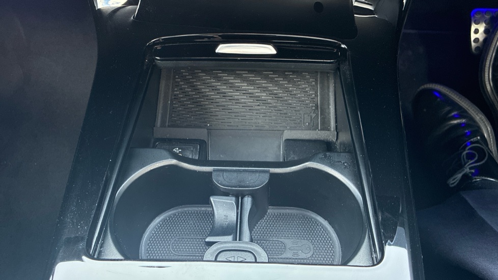 Mercedes-Benz CLA 180 AMG Line Executive 4dr Tip Auto Petrol Saloon - Image 25